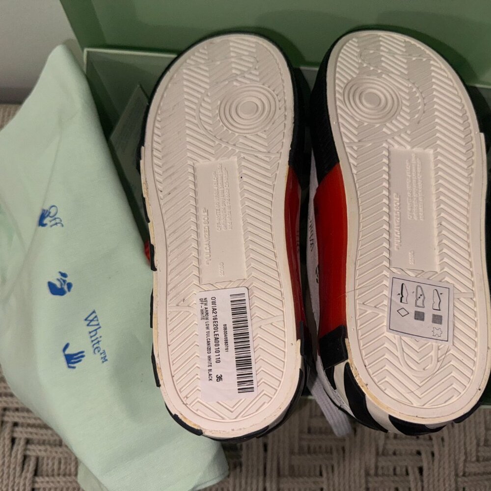 Off-White Arrow Vulcanized Low White Black Sneakers, Orange Tag, Size 35 - NWT - Picture 3 of 6